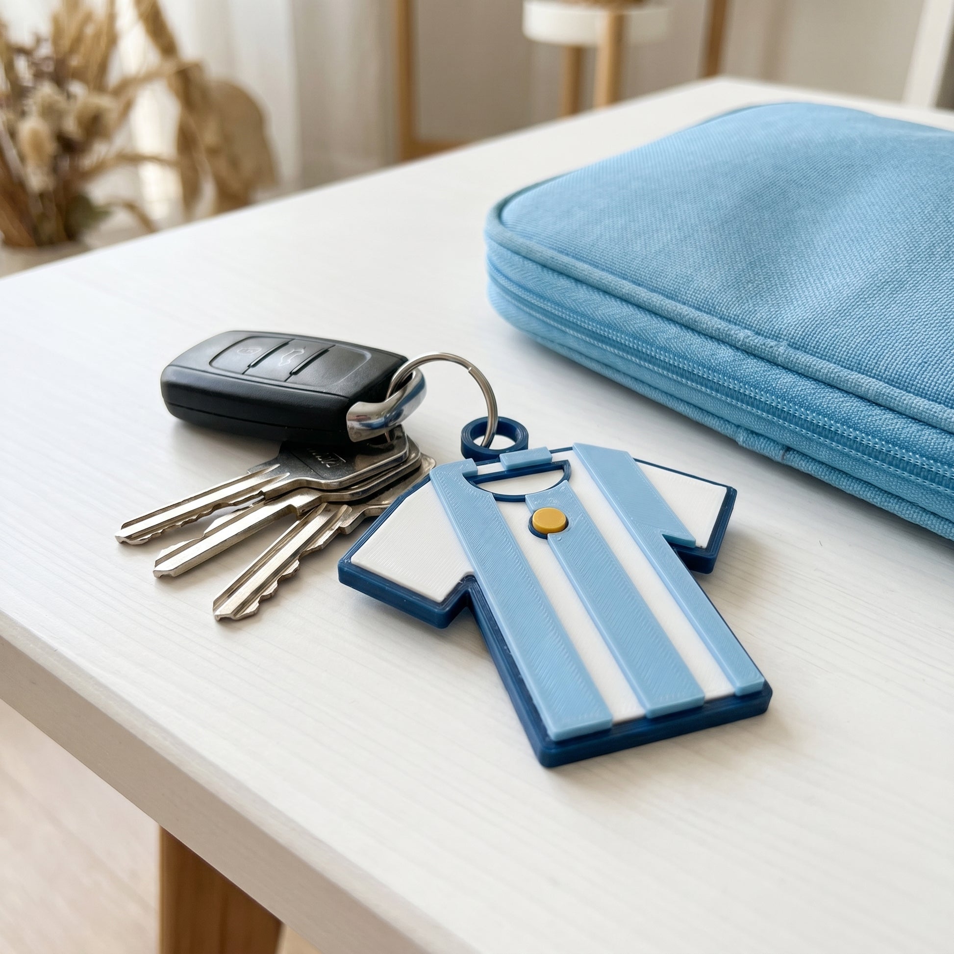 Llavero Camiseta Messi Argentina en uso