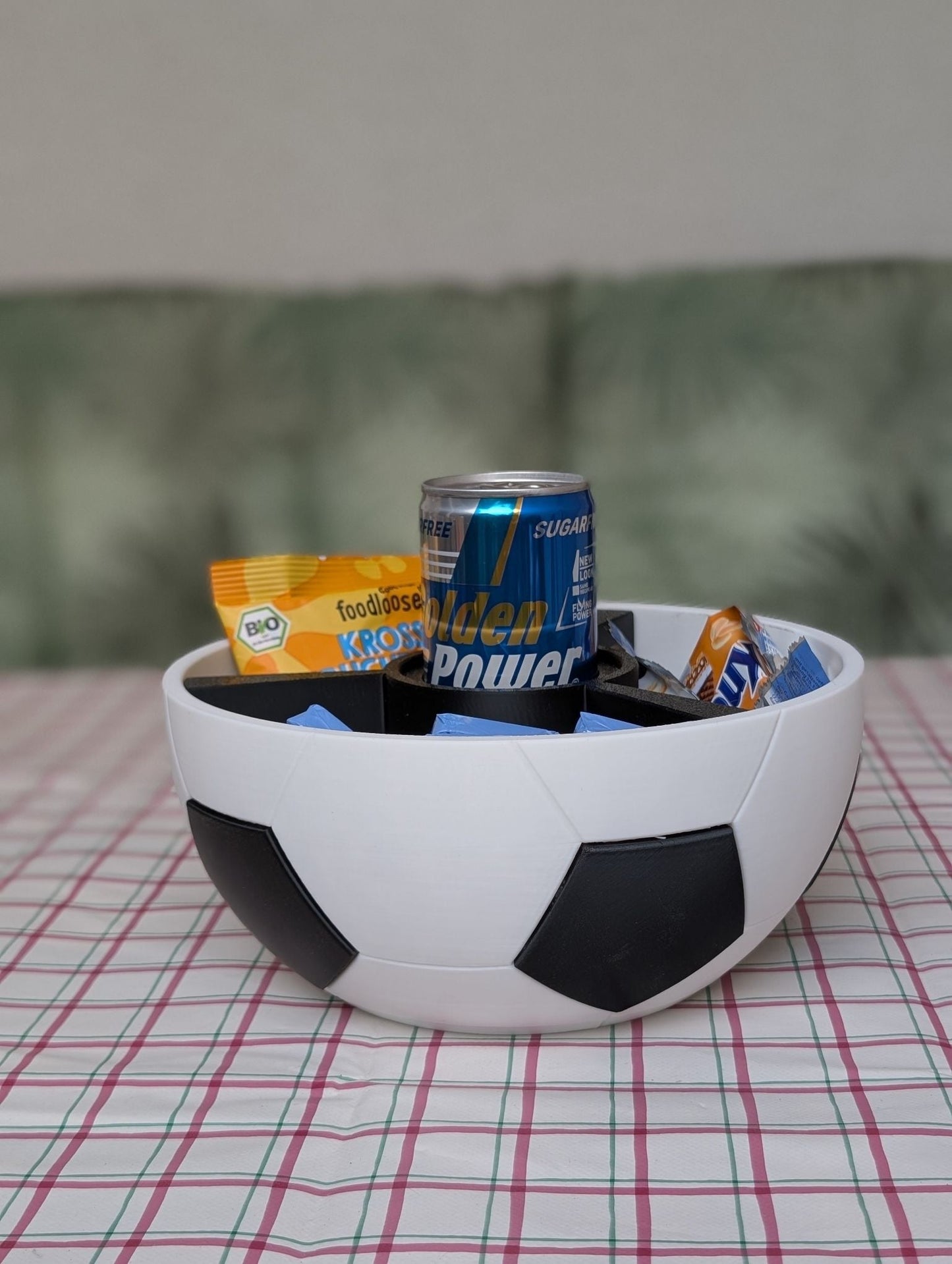Bowl pelota Totesti real con divisor y porta lata en mesa