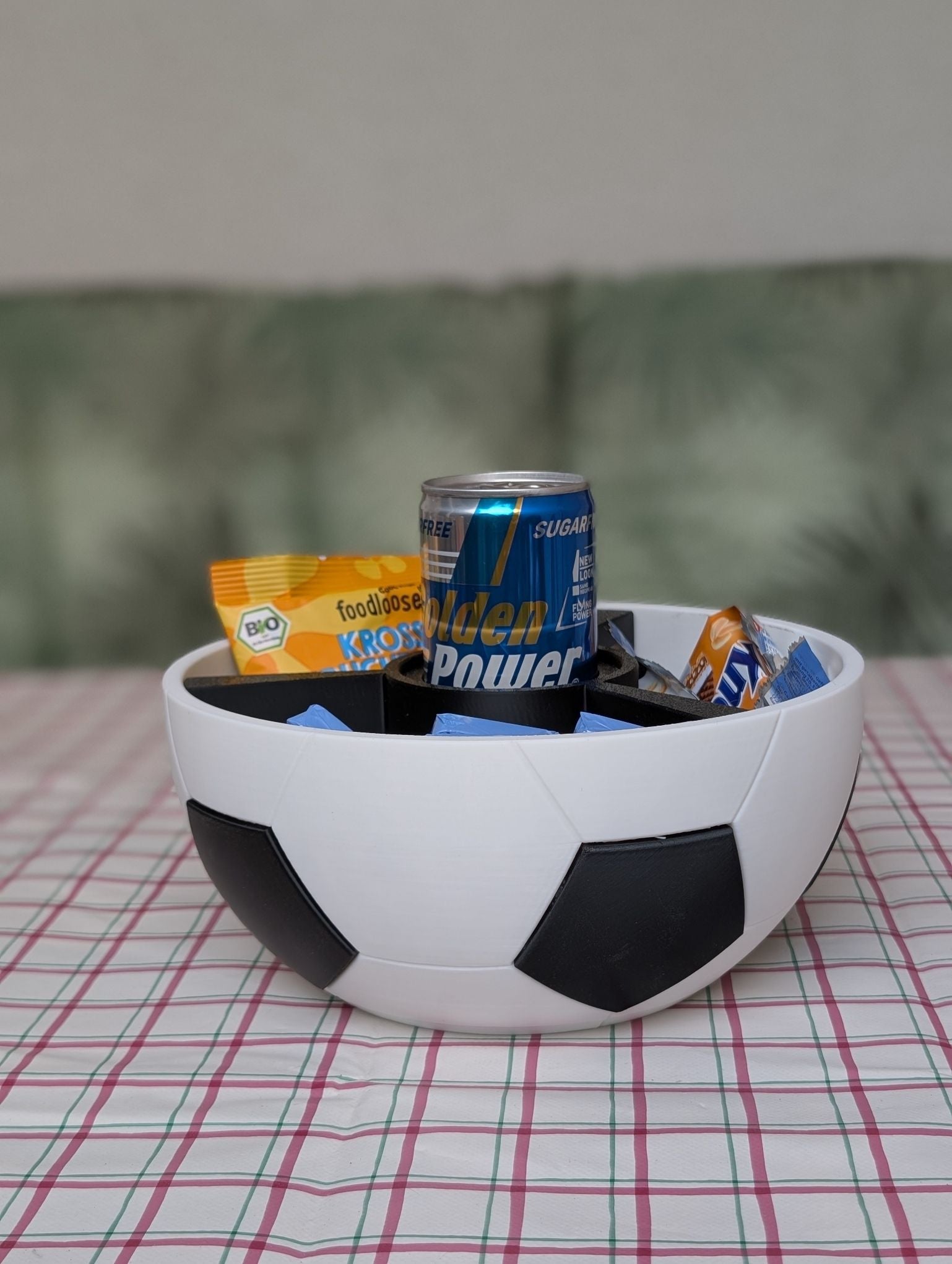 Bowl pelota Totesti real con divisor y porta lata en mesa